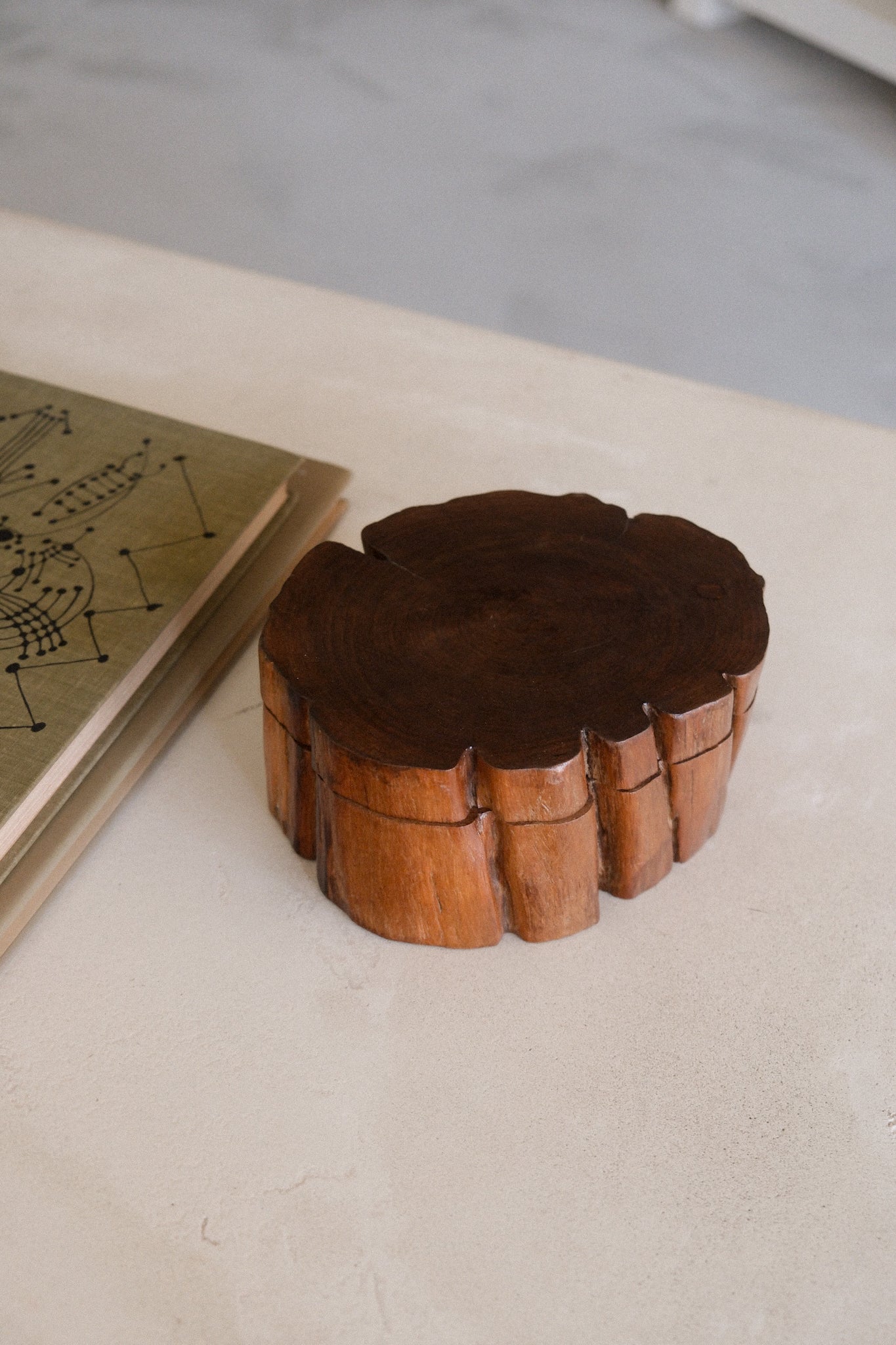 Live Edge Swivel Box