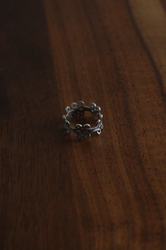 Scroll Ring