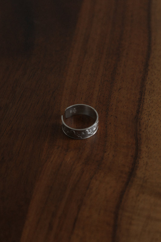 Adjustable Leo Ring